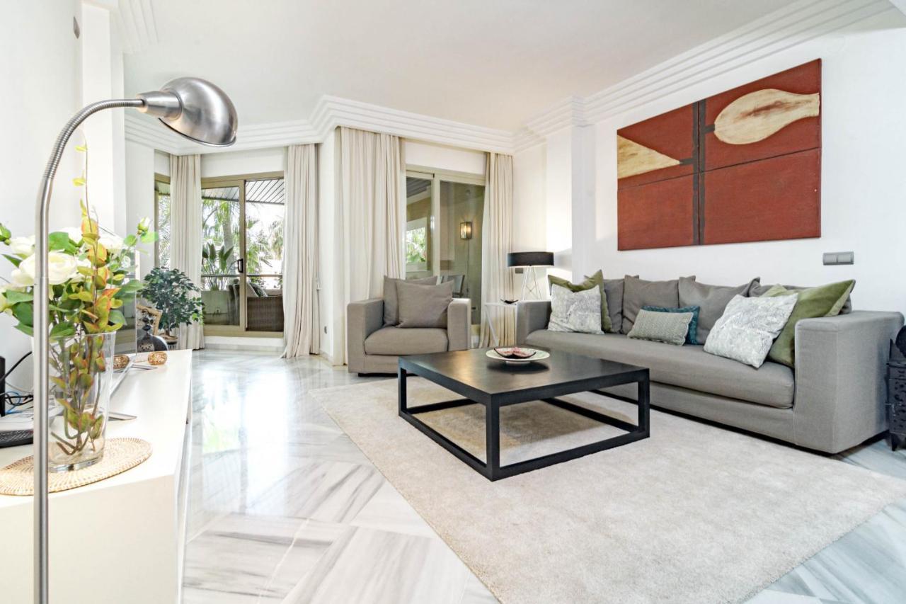 Fa- Luxury 2 Bedroom Apt Fuente Aloha Marbella Exteriör bild